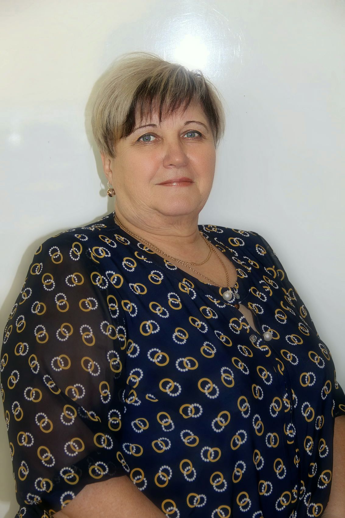 Попова Людмила Григорьевна.